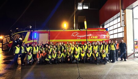 Del udeleženk srečanja je najprej obiskalo Gasilsko reševalno službo Fraport na Letališču Jožeta Pučnika